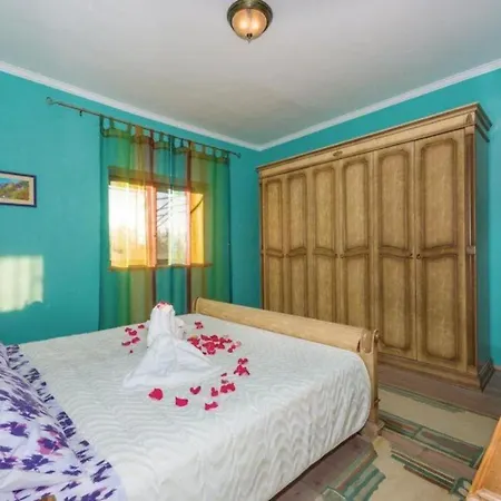 Vikendica Marin As With Pool Drnis