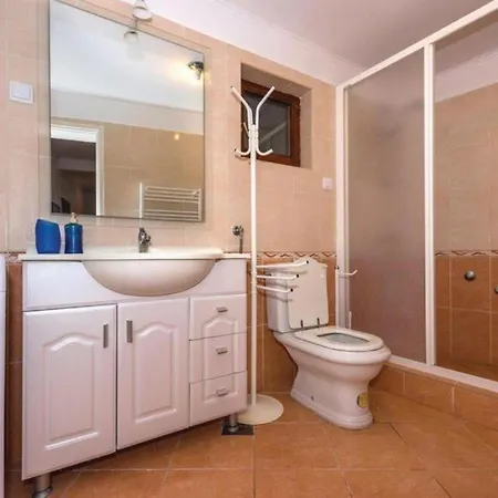 Marin As With Pool Vikendica