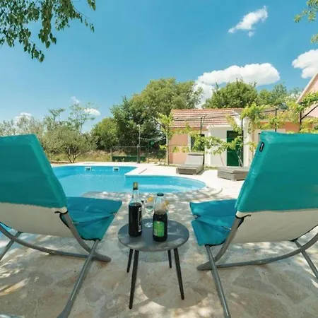 Casa de Férias Marin As With Pool Trbounje