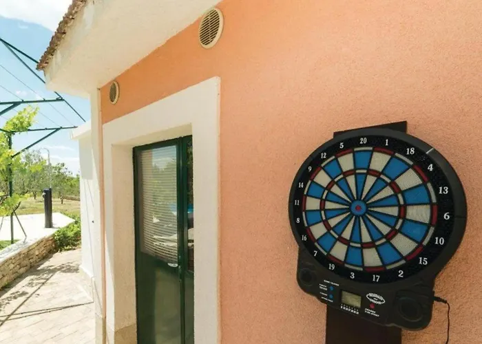 Casa de Férias Marin As With Pool Drniš